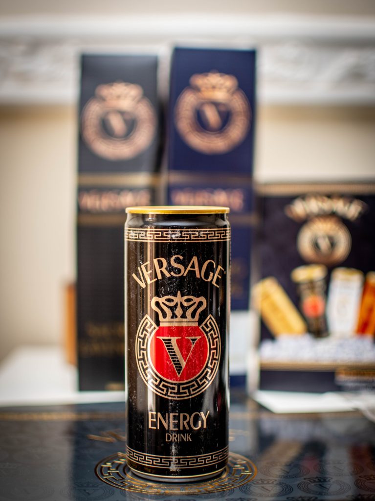 BLACK VERSAGE Energy drink